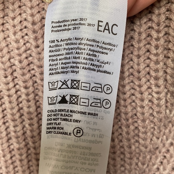 Jacqueline de Yong / Medium / Turtle Neck Knitted Sweater - Picture 5 of 6